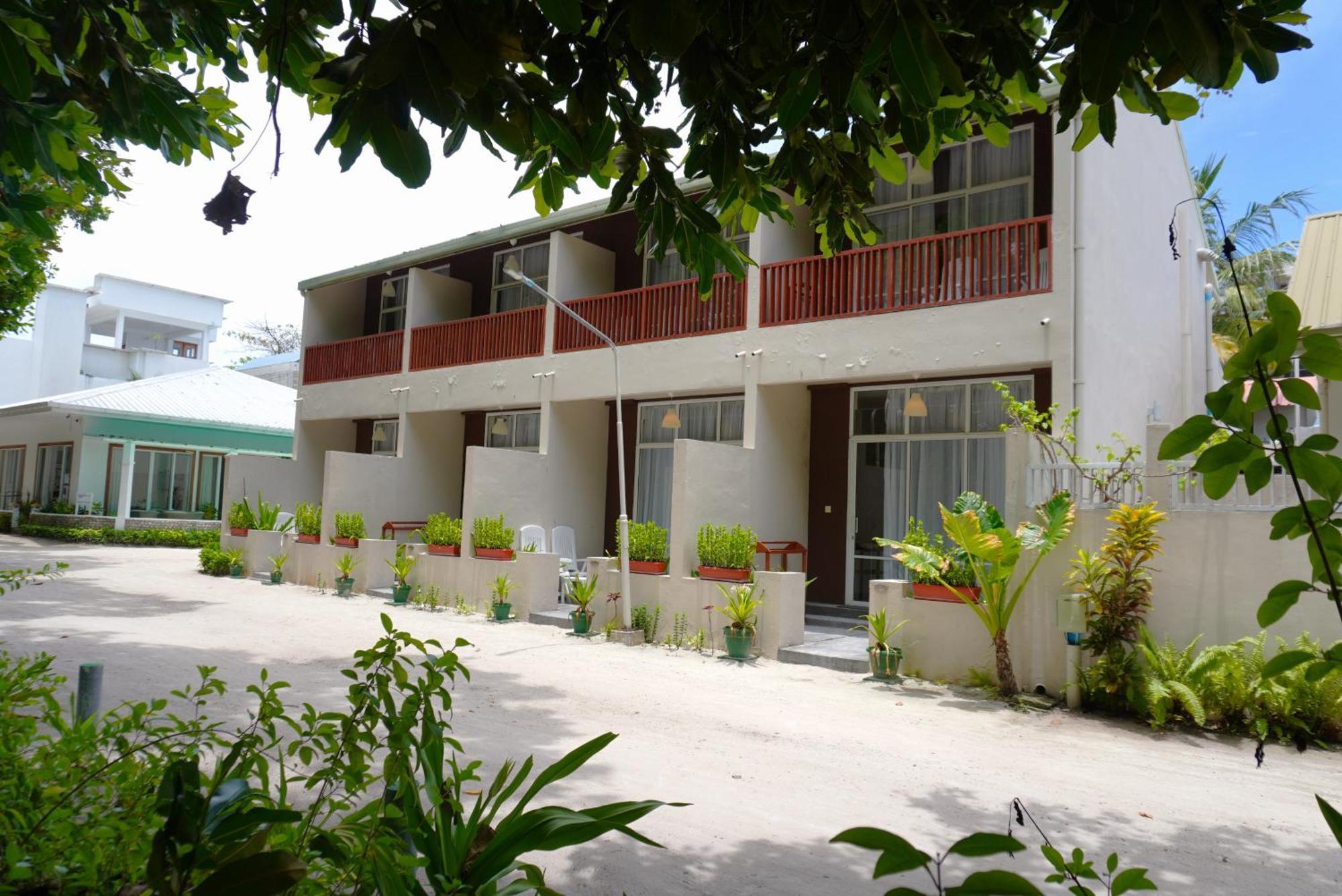 Tme Retreats Dhigurah Hotel Dhigurah  Buitenkant foto