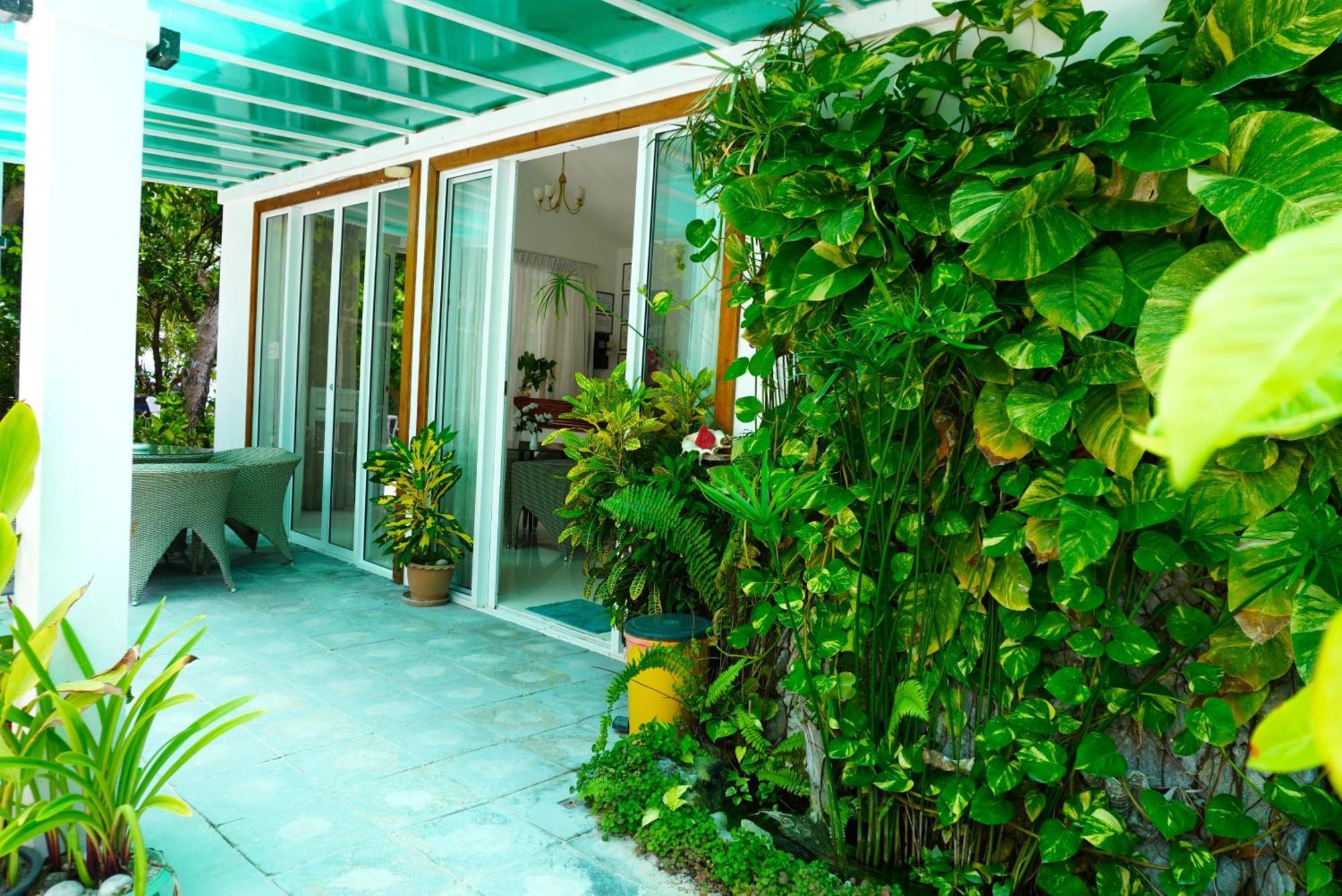 Tme Retreats Dhigurah Hotel Dhigurah  Buitenkant foto