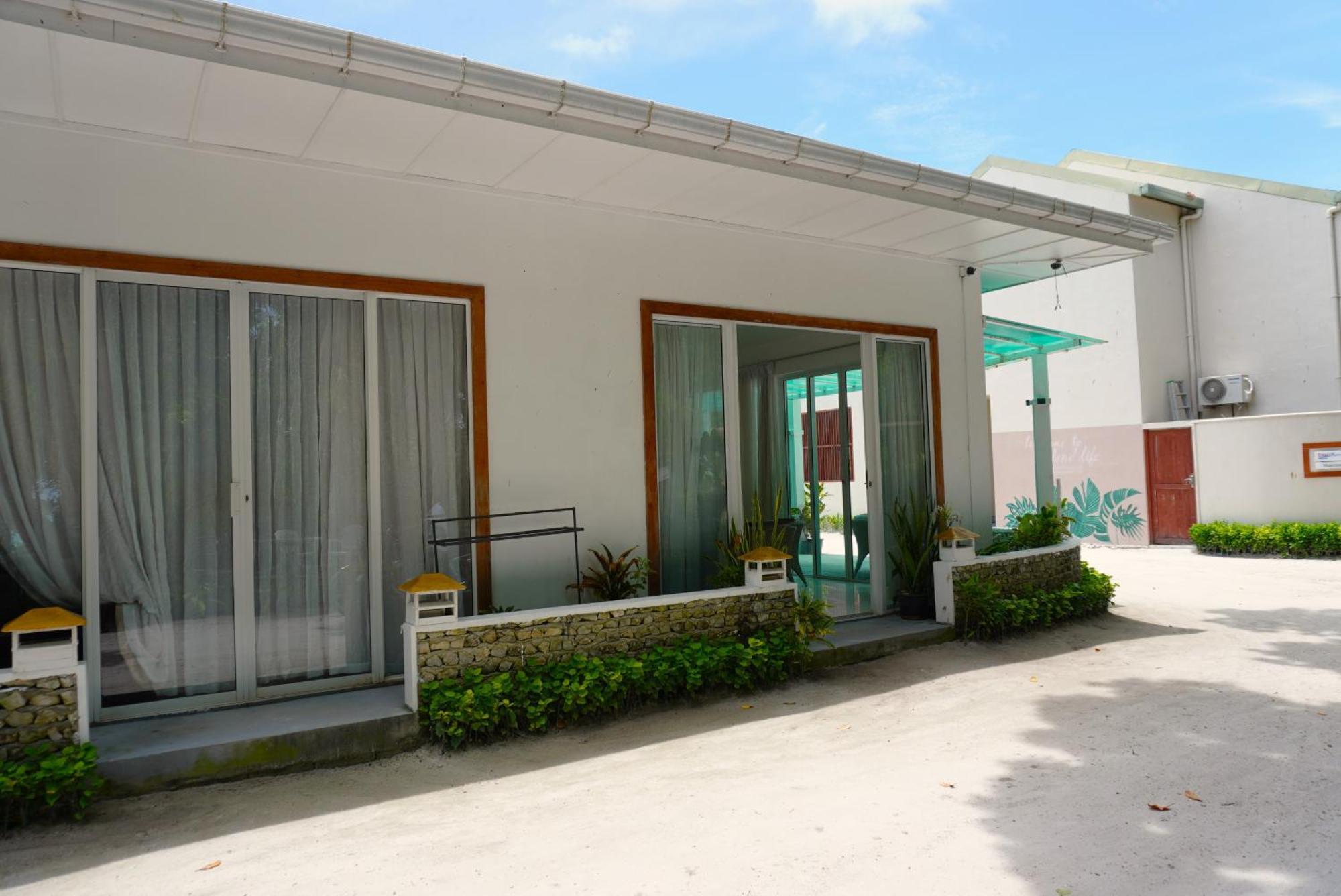 Tme Retreats Dhigurah Hotel Dhigurah  Buitenkant foto